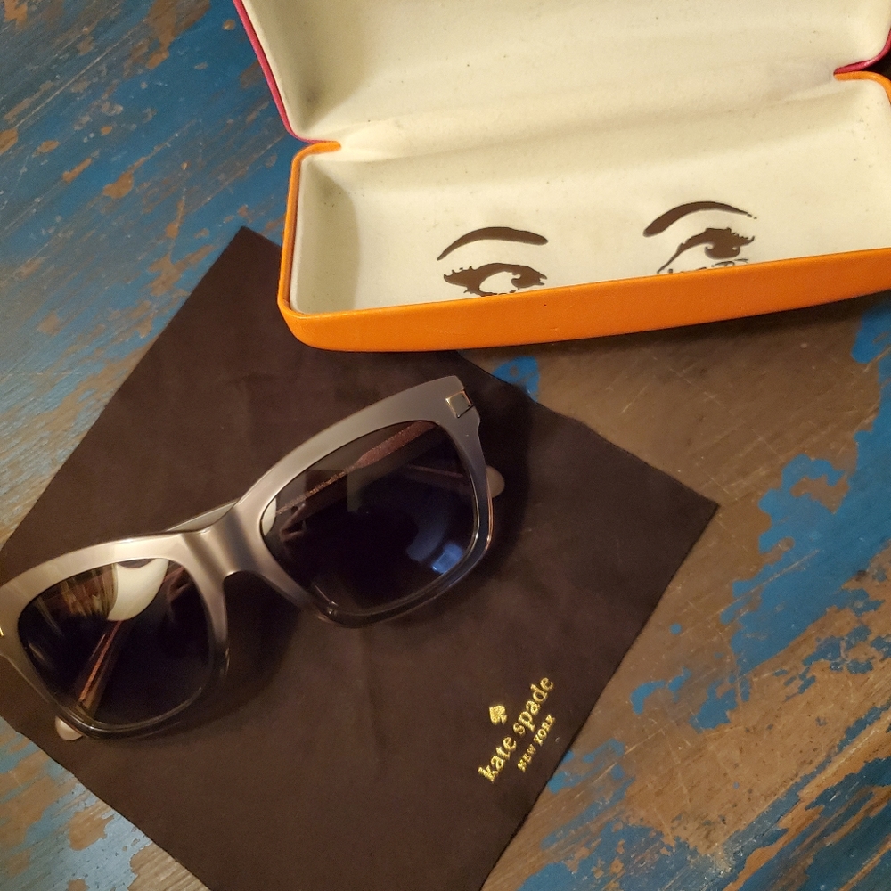 Kate Spade - Picture 5 of 6